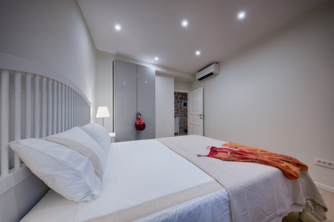 Villa Zdenka, Villa Zdenka Vis